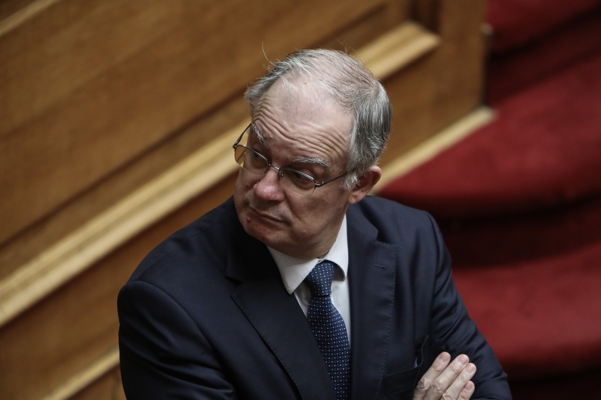 Ο ΠτΔ Κ. Τασούλας εκφράζει τα συλλυπητήριά του για τον θάνατο του Απ. Βεσυρόπουλου