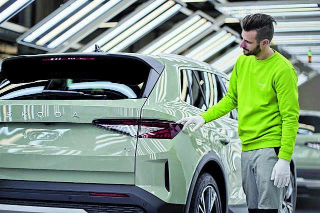 Η SKODA TΡΕΧΕΙ ΜΕ… ΧΙΛΙΑ ΣΤΙΣ ΑΓΟΡΕΣ