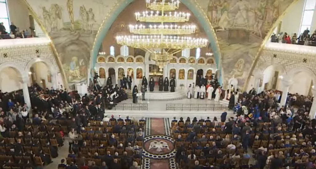 Η τελετή ενθρόνισης του νέου Αρχιεπισκόπου Αλβανίας στα Τίρανα