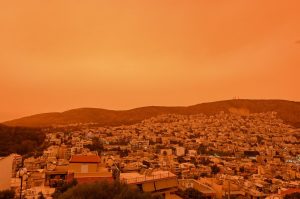 Καιρός: Επιστρέφει η αφρικανική σκόνη μαζί με τη ζέστη