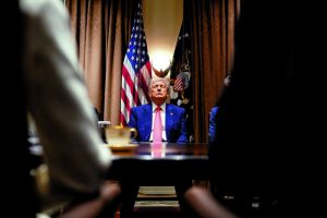 Shutdown στις ΗΠΑ: Η κυβέρνηση σταματά τη λειτουργία της – Αβεβαιότητα για τους υπαλλήλους