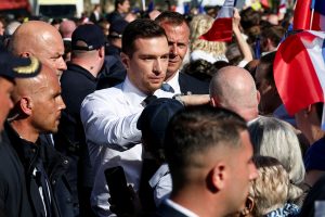 Γαλλία: Ο Ζορντάν Μπαρντελά αντί της Μαρίν Λεπέν για την προεδρία αν χρειαστεί
