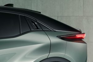 Η Toyota παρουσιάζει το Toyota C-HR+