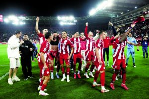 Επέστρεψε στον θρόνο του