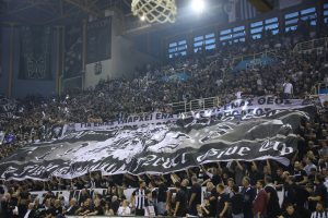 Ακρωτηριασμός οπαδού του ΠΑΟΚ από κροτίδα, πριν την έναρξη του τελικού με την Μπιλμπάο