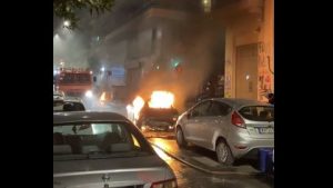 Εξάρχεια: Νύχτα έντασης με μολότοφ και χημικά