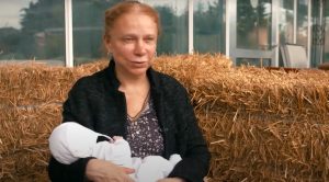 Γυναίκα στο Βερολίνο γέννησε το 10ο παιδί της στα 66 της