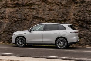 Το Leapmotor C10 με την πρωτοποριακή τεχνολογία Range Extender EV έχει αυτονομία 970 χλμ