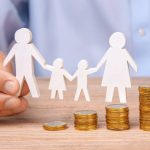 Μην χάσετε τις πληρωμές για το επίδομα παιδιού Α21: Το πρόγραμμα δόσεων για όλο το 2026