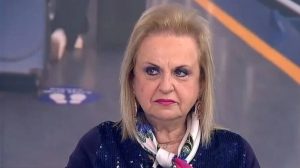 Ματίνα Παγώνη: Ερμηνεύοντας μια ήττα