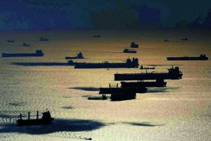 Μπλόκο για ελληνόκτητα πλοία στον σκιώδη στόλο
