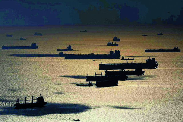 Μπλόκο για ελληνόκτητα πλοία στον σκιώδη στόλο