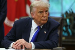 Ντ. Τραμπ προς Ιράν: Κάντε συμφωνία για να τερματιστεί η σφαγή – Για «κήρυξη πολέμου» μιλά η Τεχεράνη