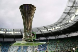 Οι εντεκάδες Μπέτις και Τσέλσι στον τελικό του Conference League