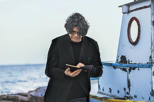 Νίκος Ξυδάκης στα «ΝΕΑ»: «Είναι παρήγορο όταν οι νέοι αναρωτιούνται για τη γλώσσα»