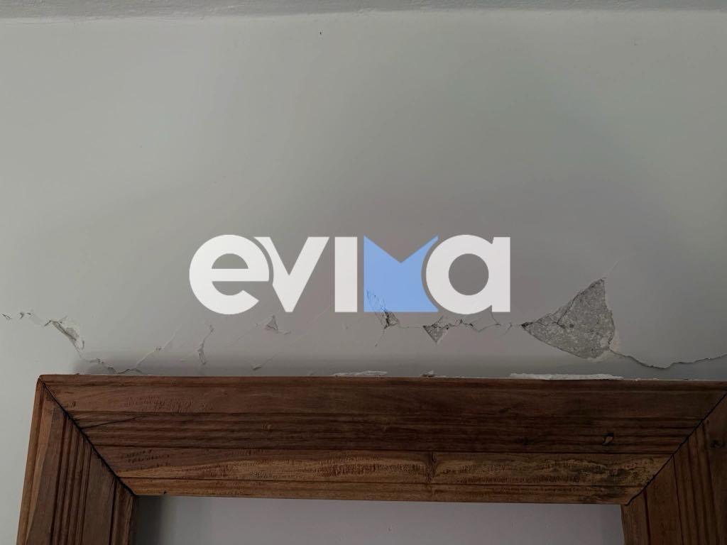 Εύβοια: Μπαράζ σεισμών και ζημιές