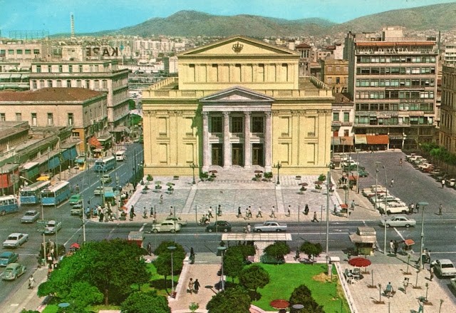 Τι συμβαίνει στο Δημοτικό Θέατρο Πειραιά;