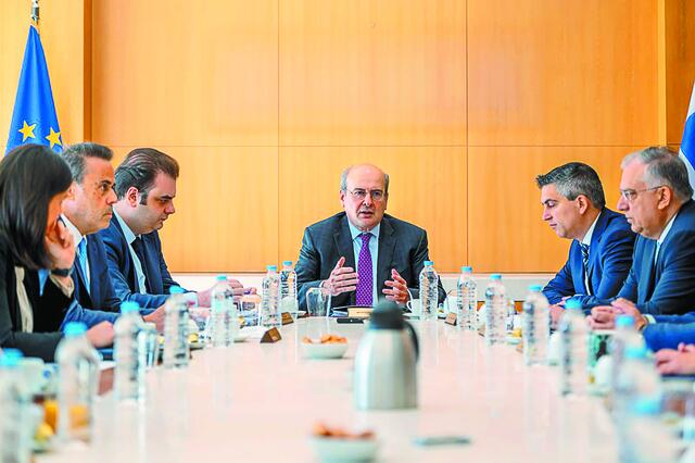 Οδικός χάρτης για 10 μεγάλα έργα υποδομών