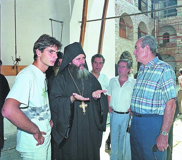 Ο Μητσοτάκης στο Αγιον Ορος: Υποδοχή με μηνύματα