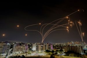 Ισραήλ: Συναγερμός στην Ντιμόνα, έπειτα από την εκτόξευση ιρανικών πυραύλων