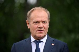 Πολωνία: Ο πρωθυπουργός Τουσκ ζητά ψήφο εμπιστοσύνης, μετά την εκλογή Ναβρότσκι στην προεδρία
