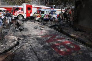 Συνετρίβη αεροπλάνο στην Ινδία με 242 επιβαίνοντες – Δεν φαίνεται να υπάρχουν επιζώντες