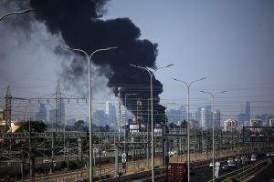 Τραμπ: Ελέγχουμε πλήρως τον ιρανικό εναέριο χώρο – Ξέρουμε πού κρύβεται ο Χαμενεΐ