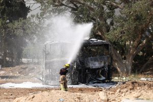 Το Ιράν προειδοποιεί το Ισραήλ: Οι επιθέσεις θα ενταθούν – Διπλωματικός πυρετός στη Δύση