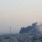 Εκατοντάδες νεκροί στο Ιράν – Ομοβροντία πυραύλων εξαπέλυσε η Τεχεράνη, σειρήνες στο Ισραήλ