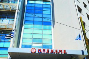 Τσιάρας: Πάνω από 49.000 πλαστά πιστοποιητικά και 4.000 αποχωρήσεις από τα βιολογικά σχήματα