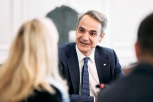 Μητσοτάκης στην Les Echos: Επιδιώκουμε η τεχνολογία και η καινοτομία να διαδραματίσουν έναν πιο σημαντικό ρόλο στην οικονομία