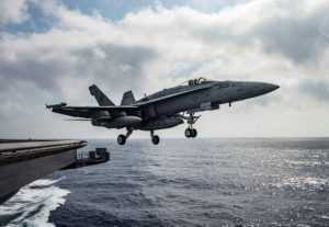ΗΠΑ: Το αμερικανικό αεροπλανοφόρο Nimitz κατευθύνεται προς τη Μέση Ανατολή