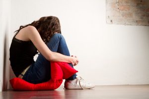 Ανήλικη στη Λάρισα ξυλοκόπησε συμμαθήτριά της και δημοσίευσε βίντεο στο Instagram