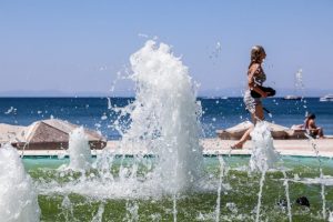 Καιρός: Αίθριος με τη θερμοκρασία στους 34 βαθμούς – Αναλυτική πρόγνωση
