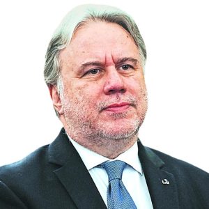 Φραγμός στην Ακροδεξιά, αλλά με σεβασμό στο Σύνταγμα