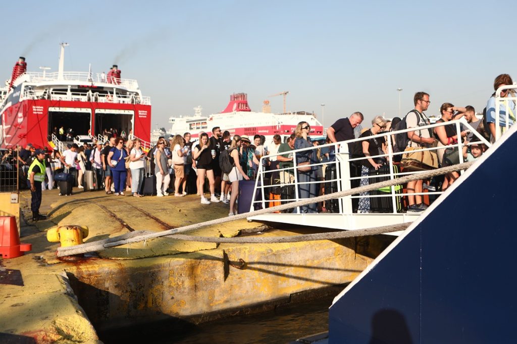 Τι αλλάζει στο καθεστώς χορήγησης άδειας στους εργαζόμενους το 2026