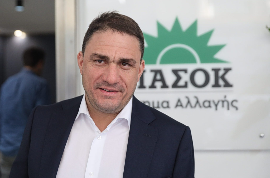 Τσουκαλάς: Ο κ. Ντίλιαν θα κληθεί να καταθέσει ως μάρτυρας στην Εξεταστική, της οποίας τη σύσταση θα ζητήσει το ΠΑΣΟΚ