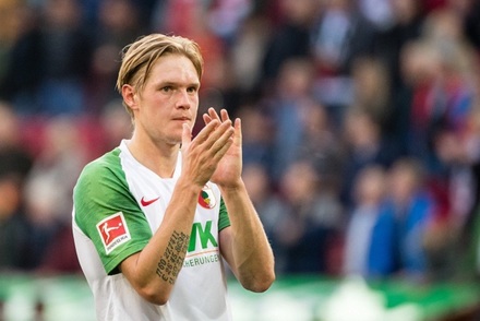 Συμφωνία με Γένσεν