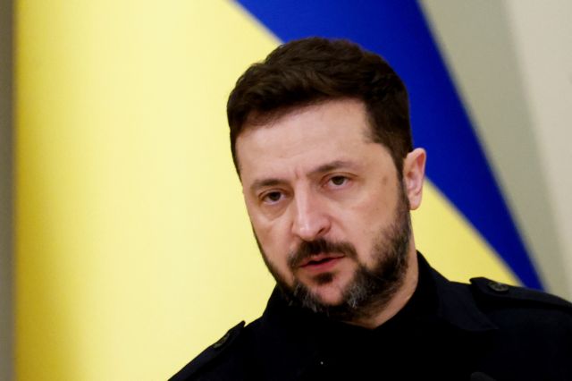 Ζελένσκι: Θετικός στο να μιλήσει με τον Τραμπ τις επόμενες ημέρες