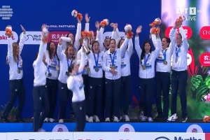 Εθνική Πόλο γυναικών: Η στιγμή της απονομής (vid)