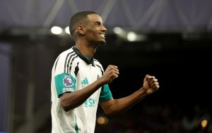 Η Νιούκαστλ είπε «όχι» σε πρόταση άνω των 125 εκατ. ευρώ της Λίβερπουλ για τον Ίσακ