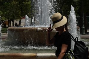 Καιρός: «Ατμοσφαιρική διαταραχή» μετά τον καύσωνα – Βροχές και καταιγίδες στην Αττική