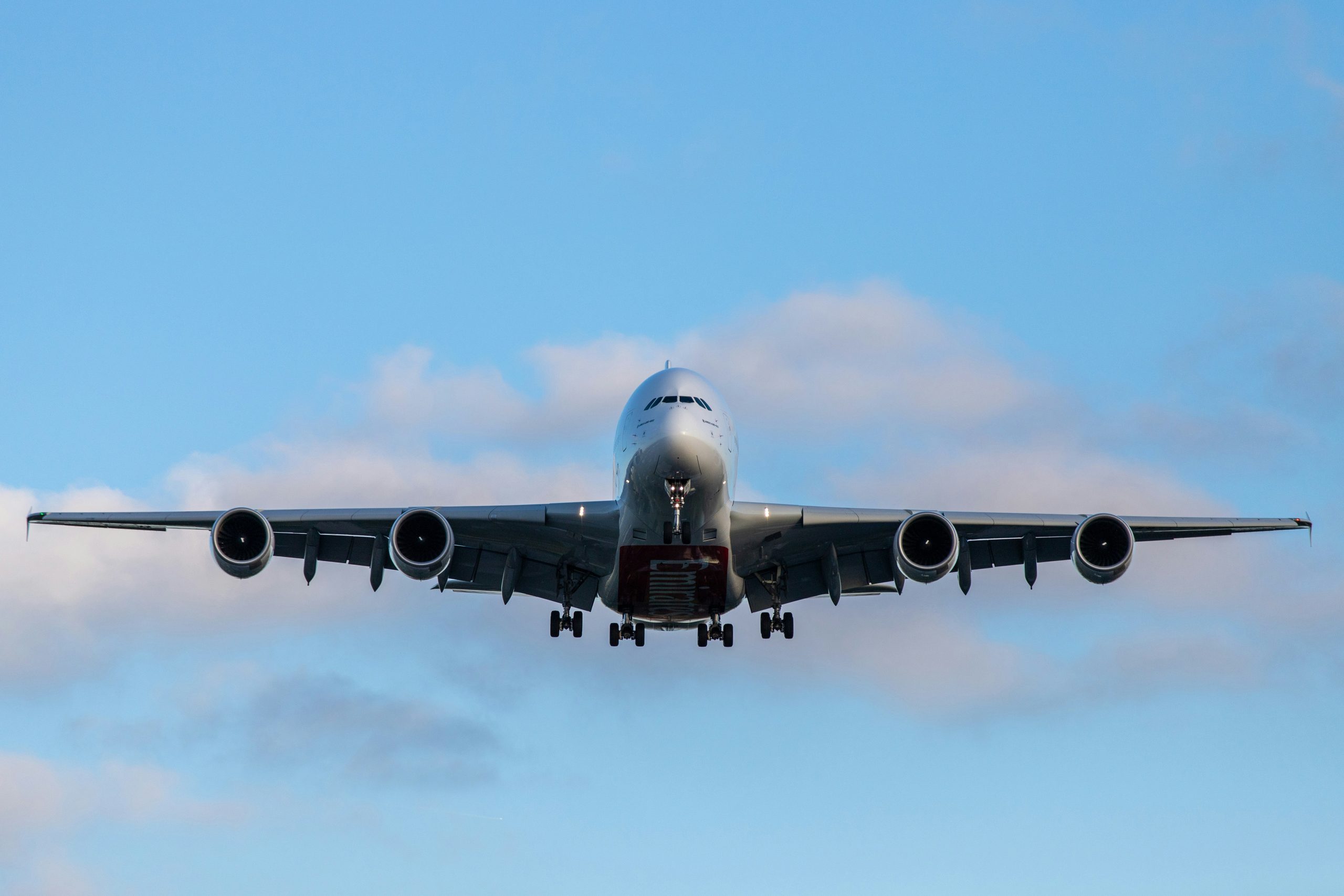Τα Airbus «προσγειώνονται» στην Κίνα: Η ευρωπαϊκή αεροπορική κοινοπραξία στήνει γραμμή παραγωγής του Α321 με κινεζικό «συνεταίρο» Τα Airbus «προσγειώνονται» στην Κίνα: Η ευρωπαϊκή αεροπορική κοινοπραξία στήνει γραμμή παραγωγής του Α321 με κινεζικό «συνεταίρο»