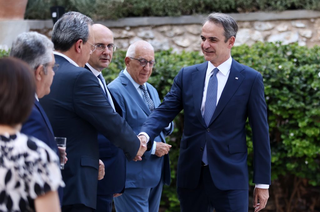 Το μνημόσυνο της δημοκρατίας