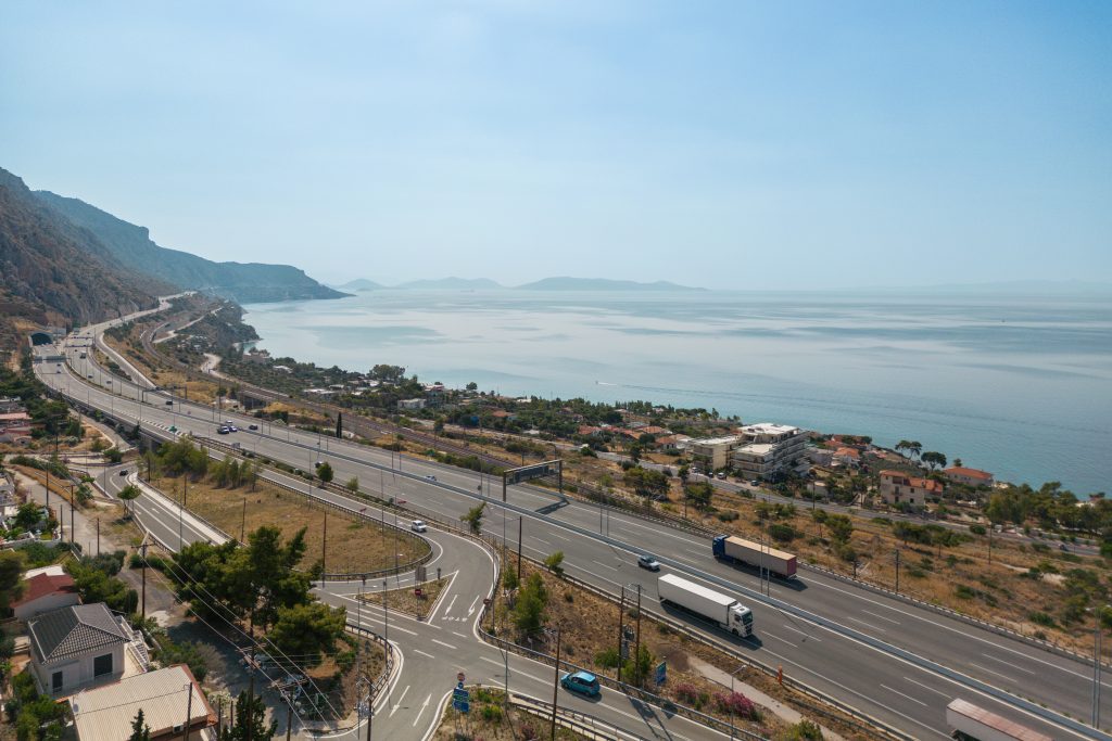 Ολυμπία Οδός: Ηλιακή ενέργεια κατά μήκος του αυτοκινητόδρομου Αθηνών – Πατρών