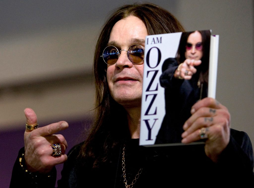 Ο Ozzy Osbourne επιστρέφει από τον άλλο κόσμο και οι θαυμαστές θα μπορούν να του μιλούν | Επικαιρότητα στο PlusTV.gr