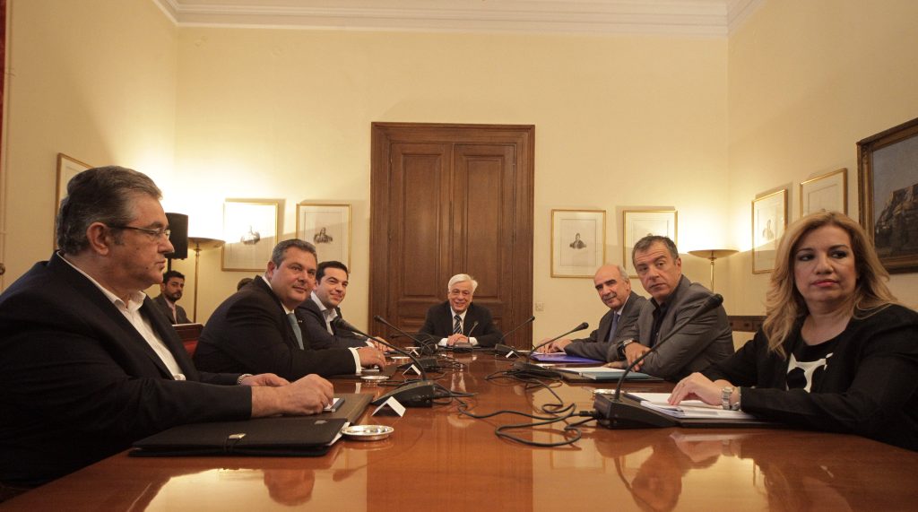 Γιατί ο Τσίπρας θυμήθηκε τα πρακτικά 10 χρόνια μετά;