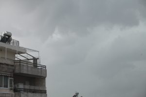 Καιρός: Πότε εξασθενούν τα φαινόμενα, έρχεται άνοδος θερμοκρασίας – Η πρόγνωση από την Ελίνα Καρέτσου