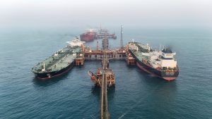 Ιράκ: Εξαγωγή 10 εκατ. βαρελιών πετρελαίου τον Απρίλιο μέσω των Στενών του Ορμούζ