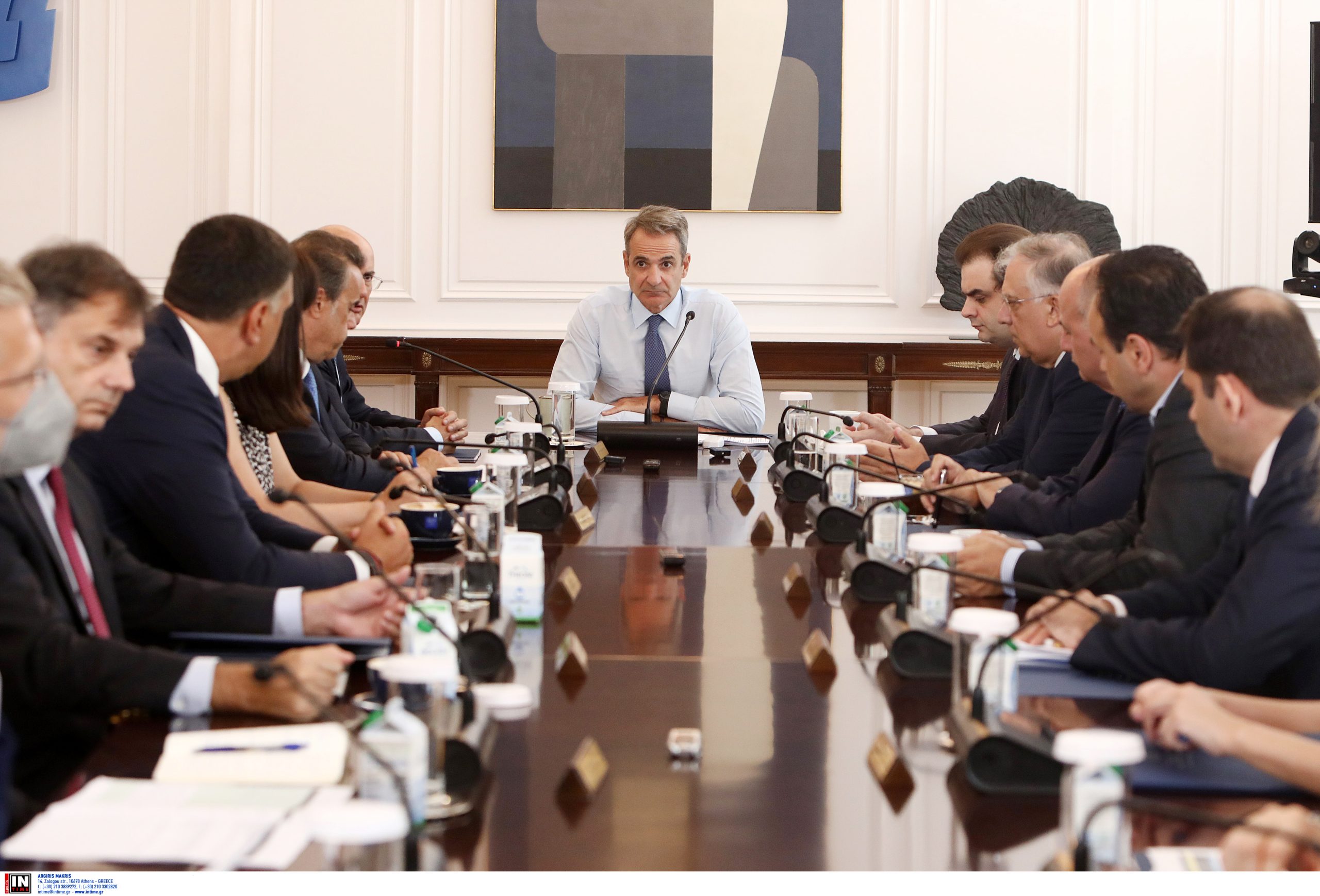 Μητσοτάκης για επιχειρήσεις: Σχέδιο 12 άμεσων παρεμβάσεων για μείωση της γραφειοκρατίας – Τι συζητήθηκε στο ΚΥΣΟΙΠ